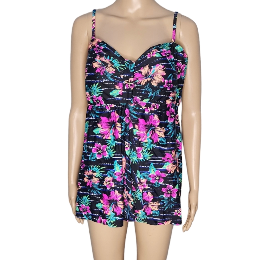 Hilor women's black floral tankini Swimwear   top size 18